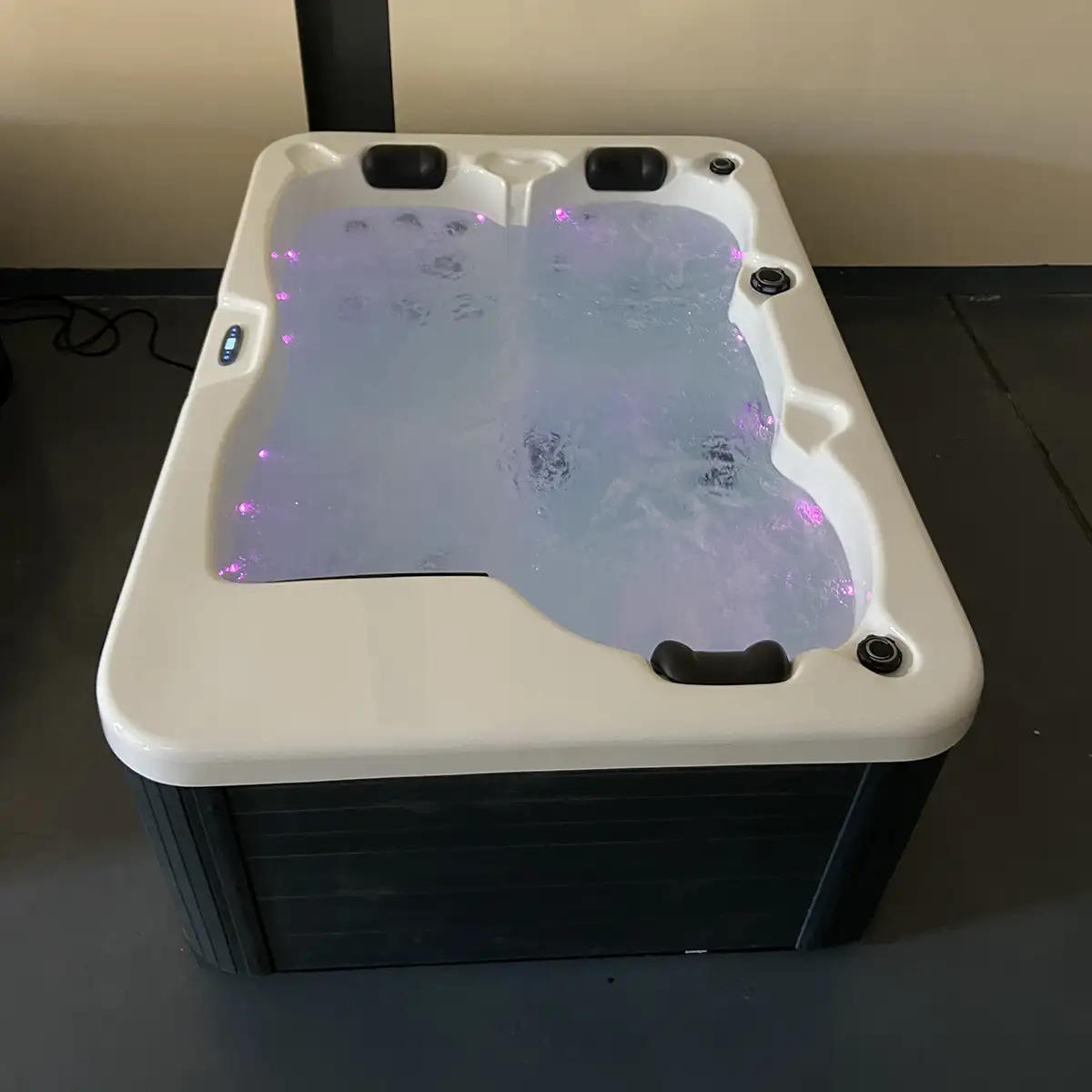 Euphoria - Jacuzzi for sale